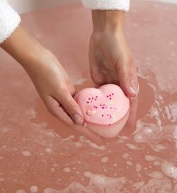 Бомбочка для ванны 'Сердце' лаванда, розовая, 150гр