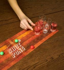 Алкогольная игра 'Шот-понг'