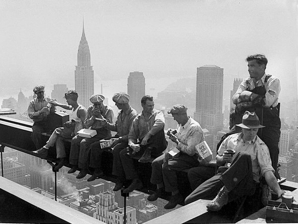 Lunch-atop-a-Skyscrape.jpg