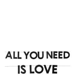 Гирлянда 'All you need is love'